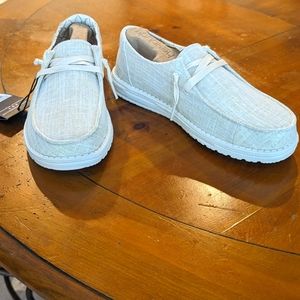 Hey Dude Size 8 Cream and Subtle Glittery Slip-on Shoes
